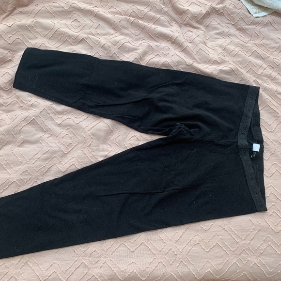 TWO PACK SOLOW SPORT CROPPED LEGGINGS - Picture 3 of 6